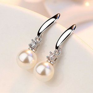 Gorgeous 925 Silver Cultured Pearl & Diamond Drop Earrings